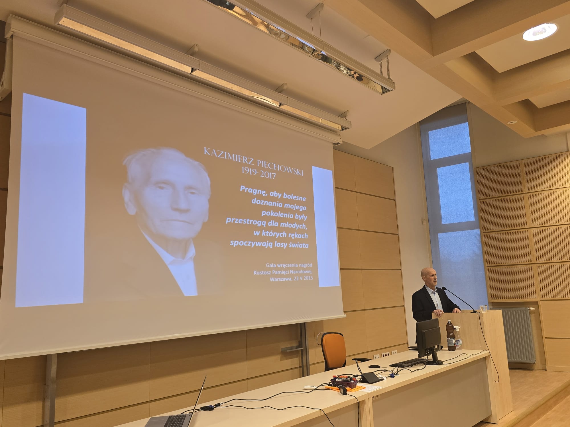 Wykład prof. dr hab. Henryka Ćwięka dotyczący Kazimierza Piechowskiego